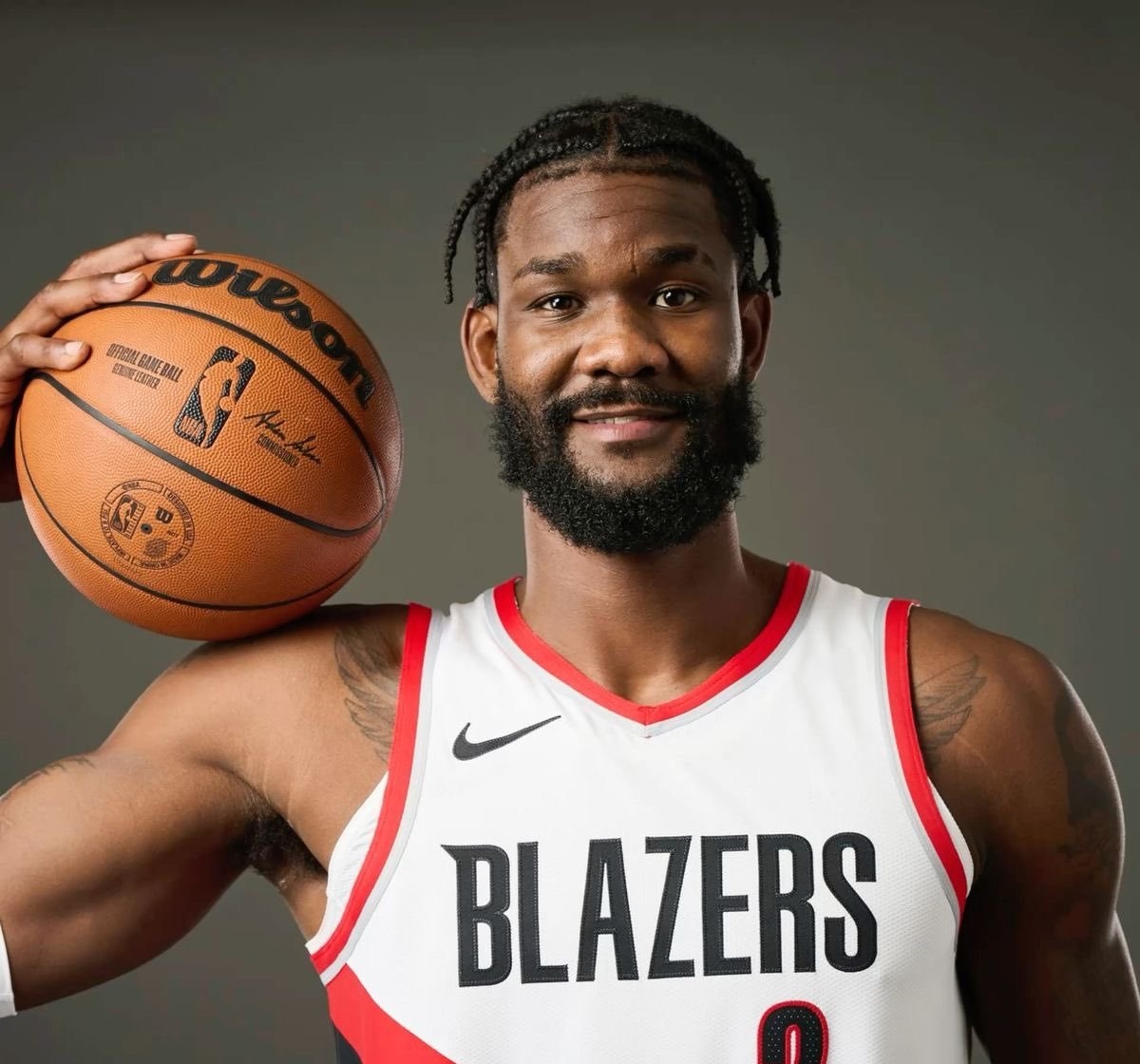 包含窗口期德甲传出新动向，洛杉矶湖人遗憾出局，管理层表态：赛场秩序良好，赛程密集仍需轮换的词条-九游电竞