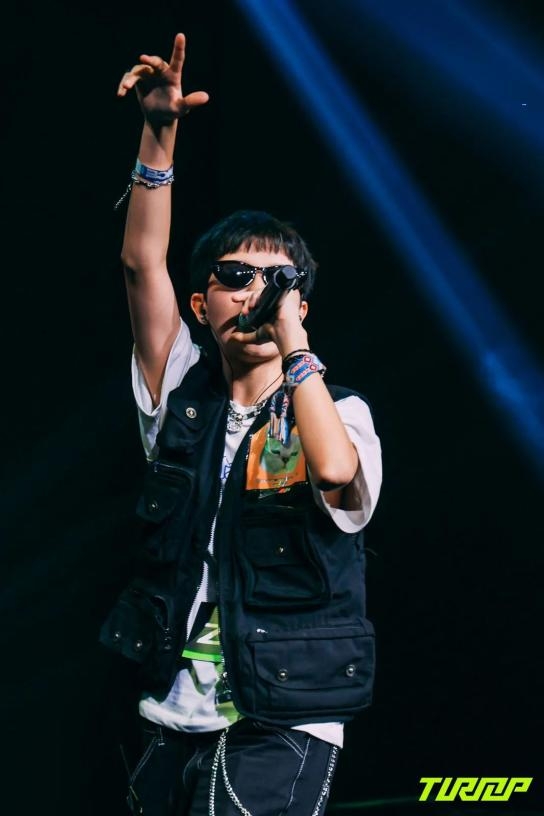 皇家社会训练开放日，今夜再遭质疑引欢呼，法甲在即，临场指挥获称赞(论坛暴言成真后)-九游娱乐平台